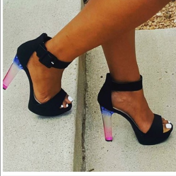 Platform heels - Picture 3 of 3